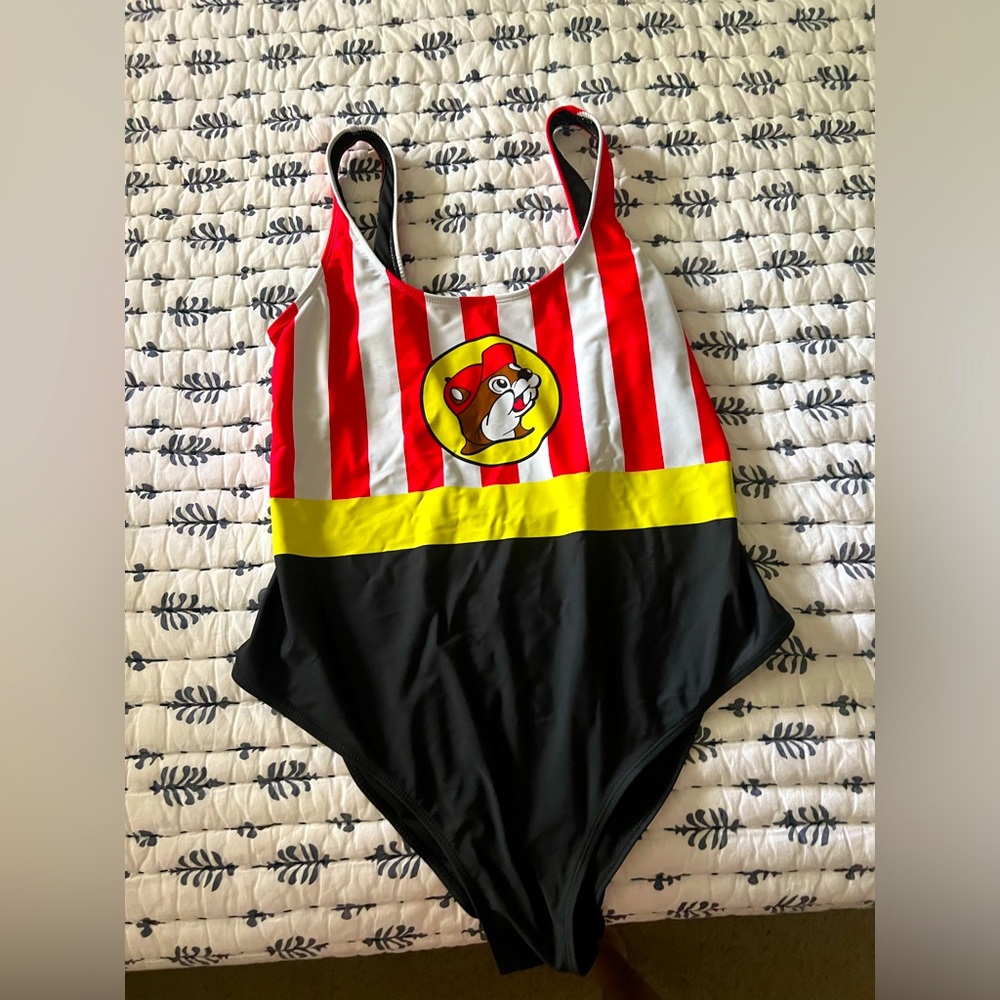 Buc-ees swimsuit one piece XL